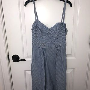 SUPER Cute Knee-length Striped Dress